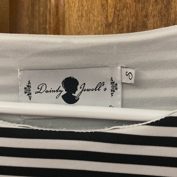 Dainty jewells dress - Picture 3 of 4